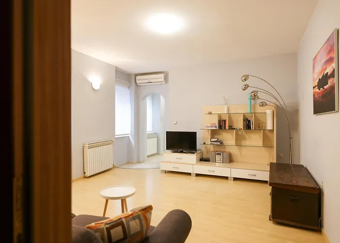 Quattro Cantoni Apartment *